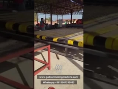 La linea di produzione di gabion mesh in Nepal.