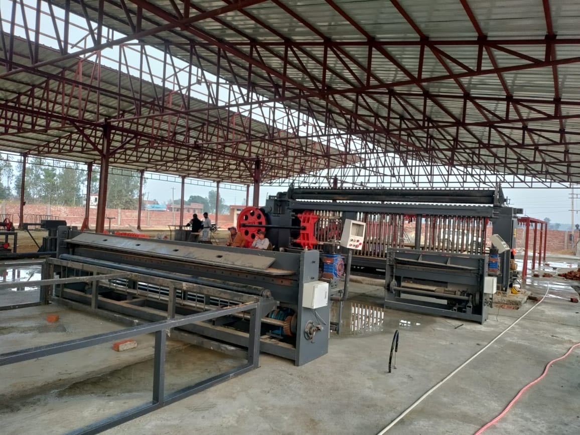 Ultimi blog aziendali su Sostenere lo sviluppo delle infrastrutture del Nepal con attrezzature avanzate di tessitura a maglia di gabione