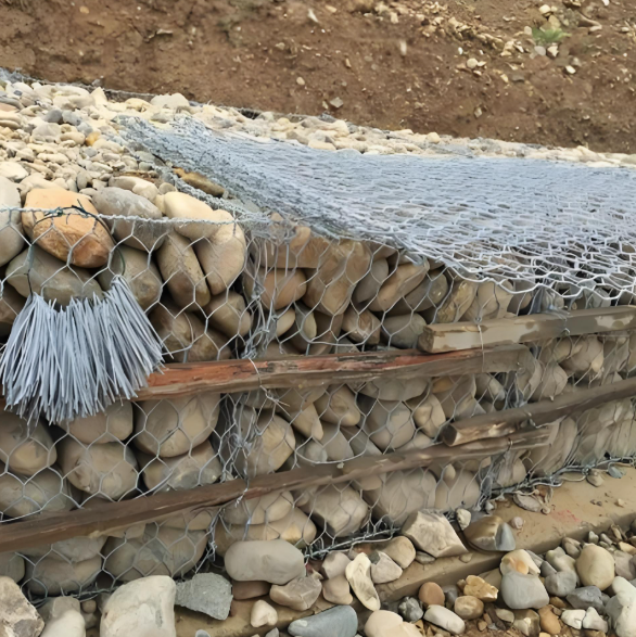 Ultimi blog aziendali su Come le macchine per gabbioni supportano la regolazione dei fiumi e l'inverdimento dei pendii ecologici