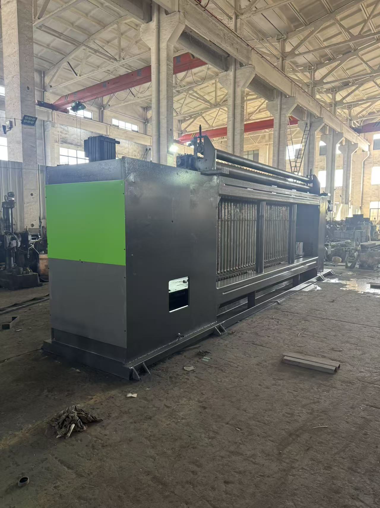 Ultimi blog aziendali su Debugging in loco riuscito dell'ultima macchina per la fabbricazione di gabbioni CNC servo