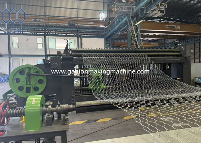 Ultimi blog aziendali su Galvanized Wire vs PVC-Coated Wire: What Should Buyers Check Before Selecting a Gabion Machine?