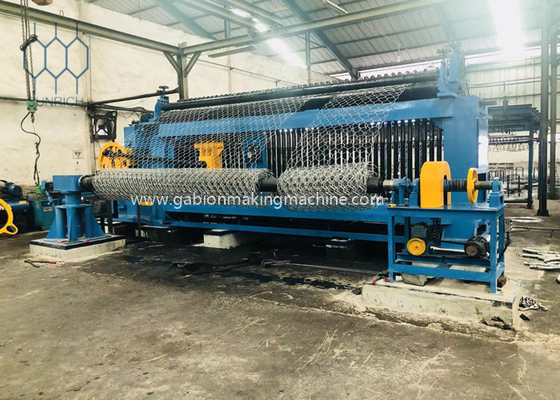 10-15m/min Macchina di tessitura in gabion a doppia torsione con larghezza 5500 mm